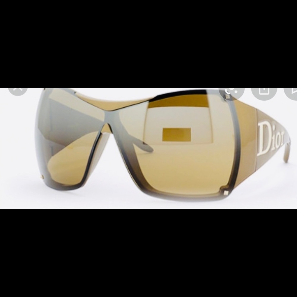 CHRISTIAN DIOR model OVERSHINE 2 color N6SKB